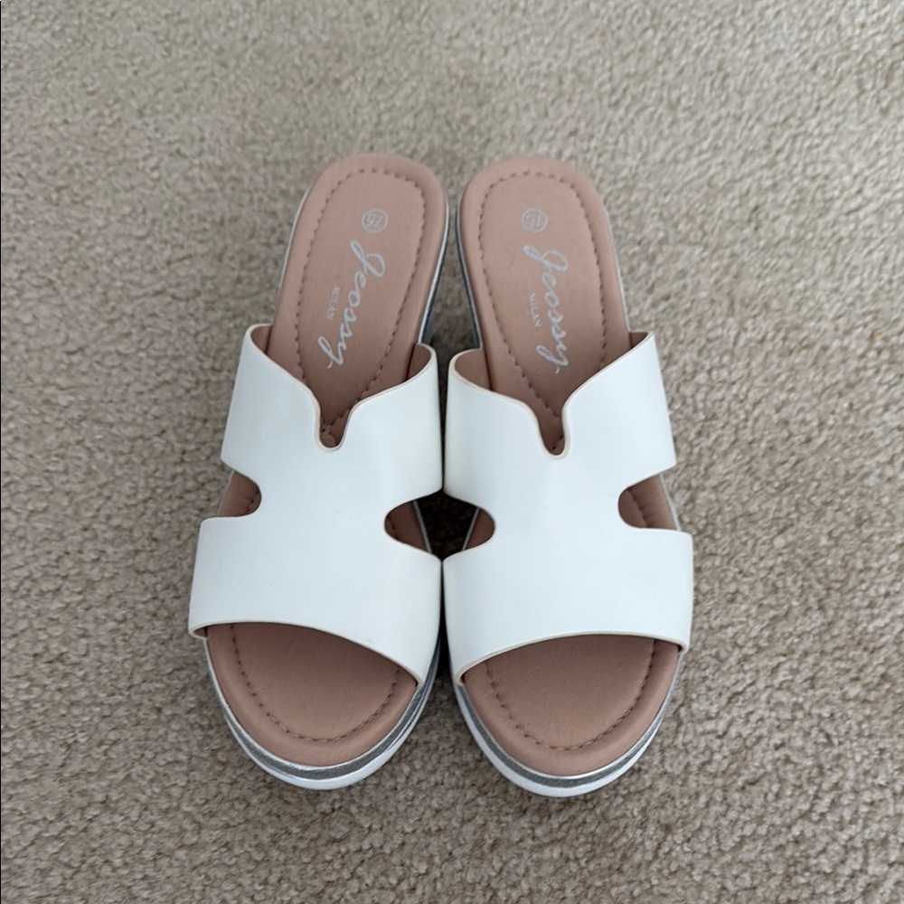 White and Tan Slide Sandals with Geometric Cutouts